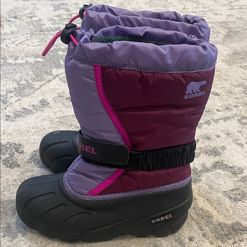Girls Sorel Purple and Black Winter Boots